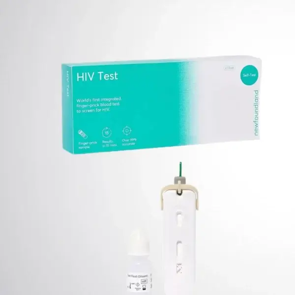 مجموعة اختبار فيروس نقص المناعة البشرية تحتوي على جهاز اختبار وزجاجة محلول.